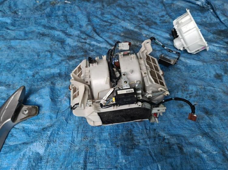 Мотор печки Хонда Легенд в Бердске 206136