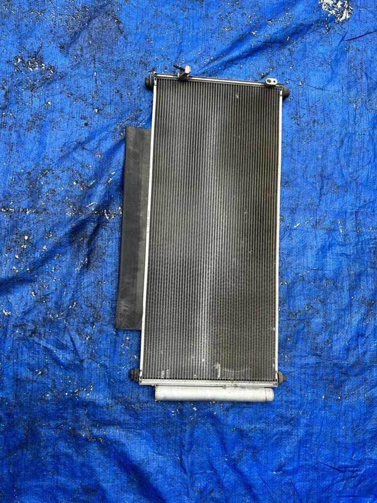 Радиатор кондиционера Хонда Фит в Бердске 240686